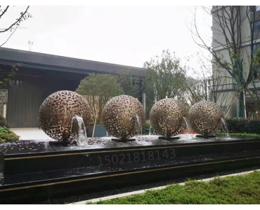 丽江楼盘内水景 不锈钢镂空球雕塑 流水球雕塑工厂